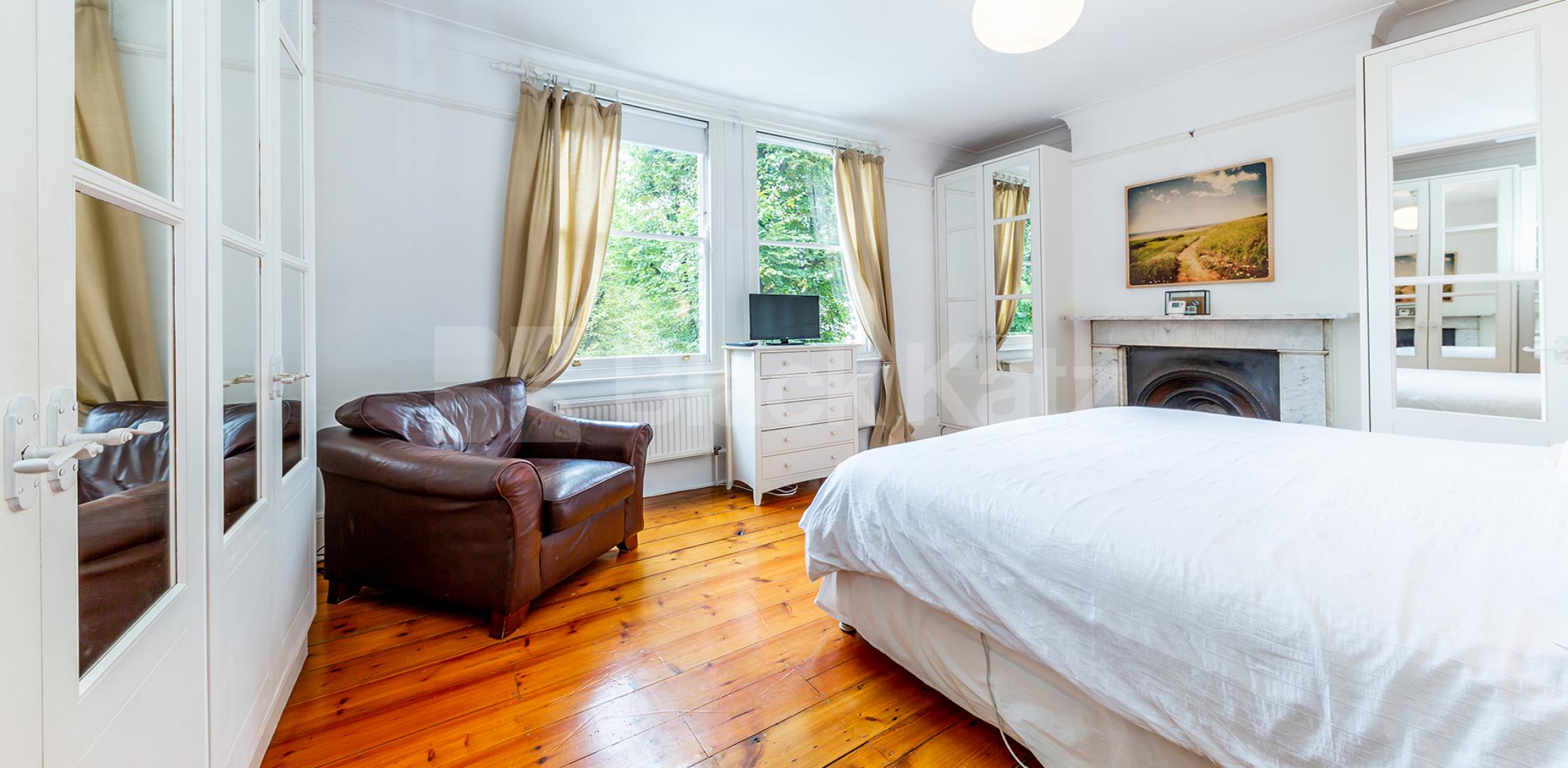 Stunning family home over 4 floors refurbished to a high standard. Hartham Road, Caledonian Road